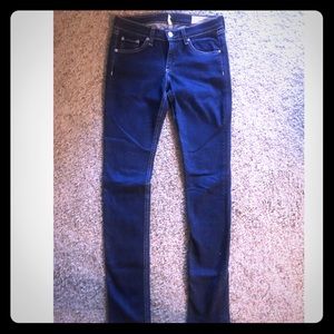 Rag and bone dark rinse jeans 26